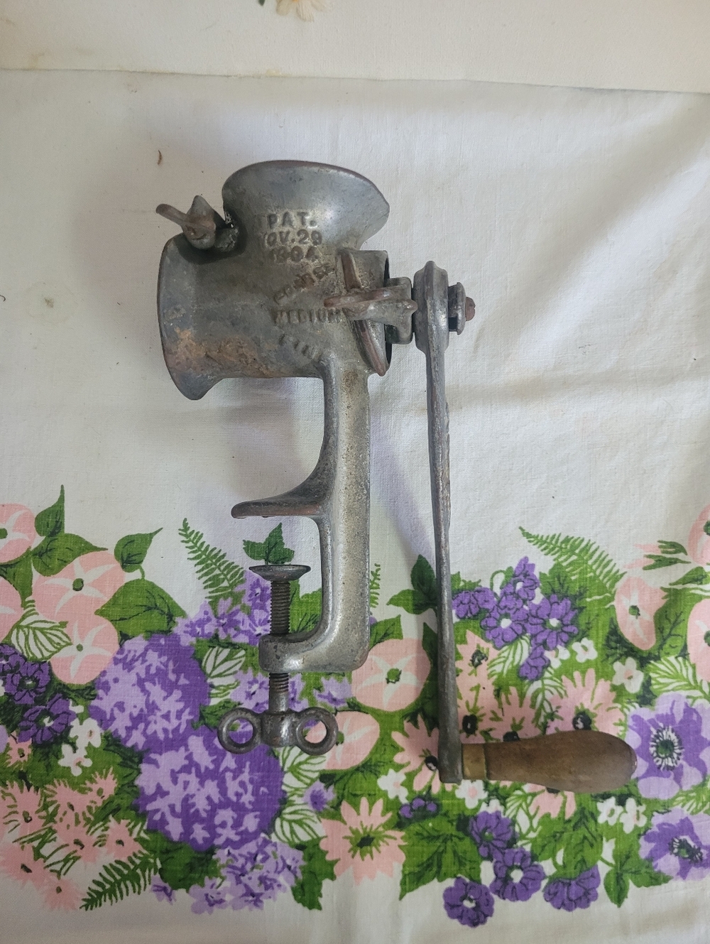 Antique Hand-crank Meat Grinder Cast Iron by Steinfeld